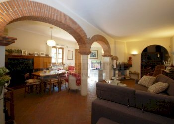 DSC_0023.JPG - Villa Via Valdicastello Carducci 36, Pietrasanta - foto 25