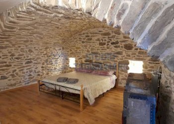 Immagine WhatsApp 2025-10-21 ore 08.49.33_58e4382e - Quadrilocale Via IV Novembre, Molini di Triora - foto 21