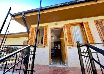 Two-room apartment Viale John Fitzgerald Kennedy, Pietrabruna - photo 11