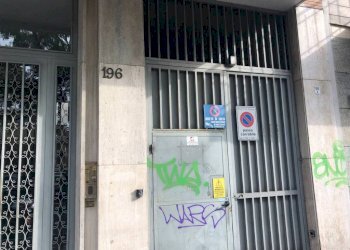 Ingresso/uscita - Box corso Sebastopoli, 196, Torino (zona Santa Rita) - foto 1