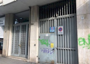 ingresso/uscita - Box corso Sebastopoli, 196, Torino (zona Santa Rita) - foto 2