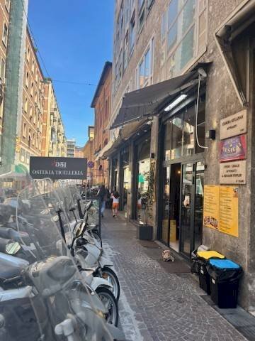 Zona - Bar Tavola Calda - Fredda via Ugo Bassi, Bologna (zona Centro Storico) - foto 3