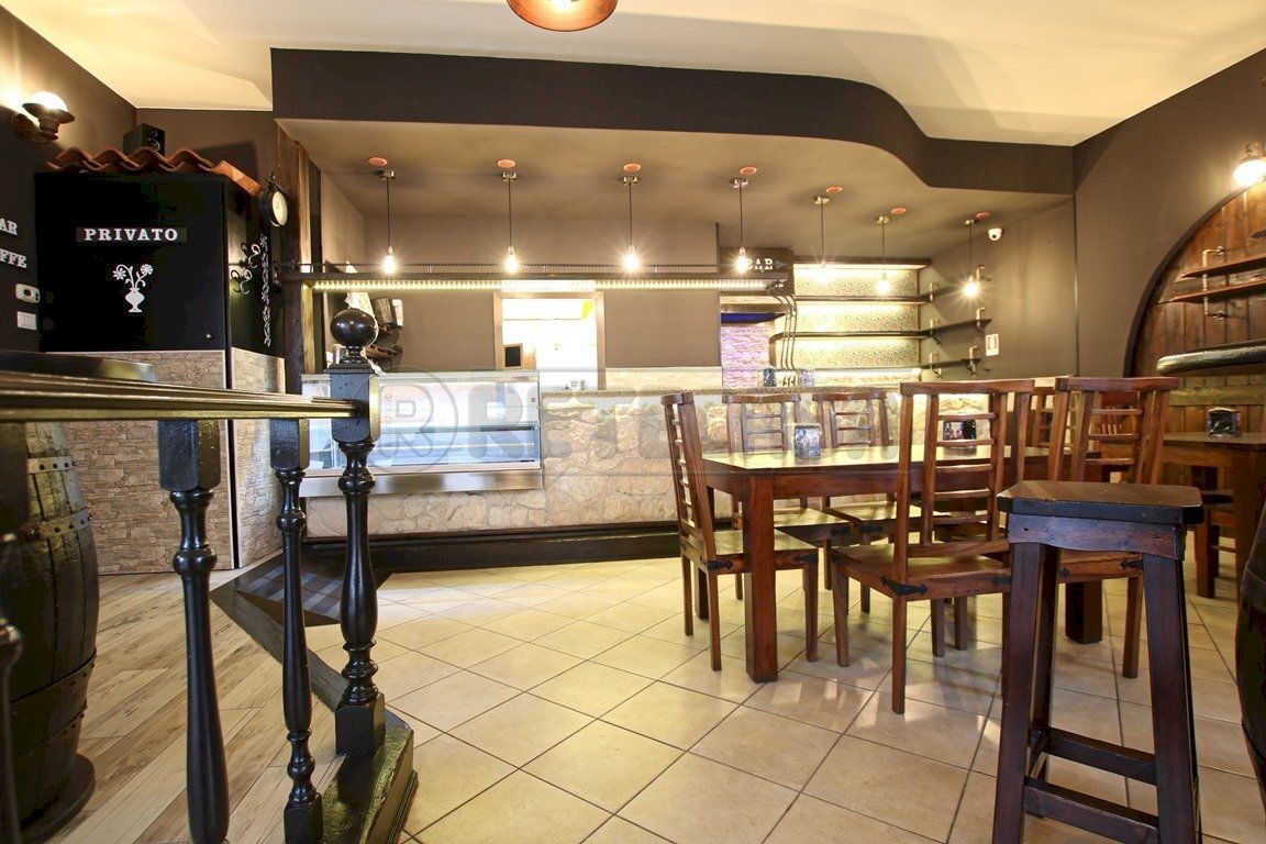 IMG_2581.JPG - Commercial Premises Via Piazza Villaganzerla, Castegnero - photo 2