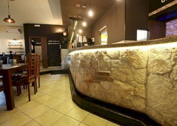 IMG_2586.JPG - Locale Commerciale Via Piazza Villaganzerla, Castegnero - foto 1