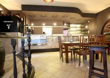 IMG_2581.JPG - Locale Commerciale Via Piazza Villaganzerla, Castegnero - foto 2