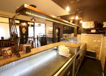 IMG_2593.JPG - Locale Commerciale Via Piazza Villaganzerla, Castegnero - foto 9