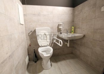 IMG_2595.JPG - Locale Commerciale Via Piazza Villaganzerla, Castegnero - foto 12