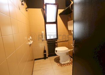 IMG_2596.JPG - Locale Commerciale Via Piazza Villaganzerla, Castegnero - foto 13