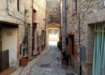 WhatsApp Image 2023-10-13 at 15.15.55.jpeg - Quadrilocale Piazza S.Valentino, Penna in Teverina - foto 5