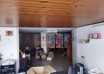 IMG_20231010_083412.jpg - Locale Commerciale Via Serramancone 14, Martina Franca - foto 2