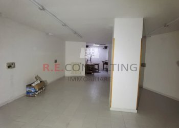 IMG_20231010_082956.jpg - Locale Commerciale Via Serramancone 14, Martina Franca - foto 5