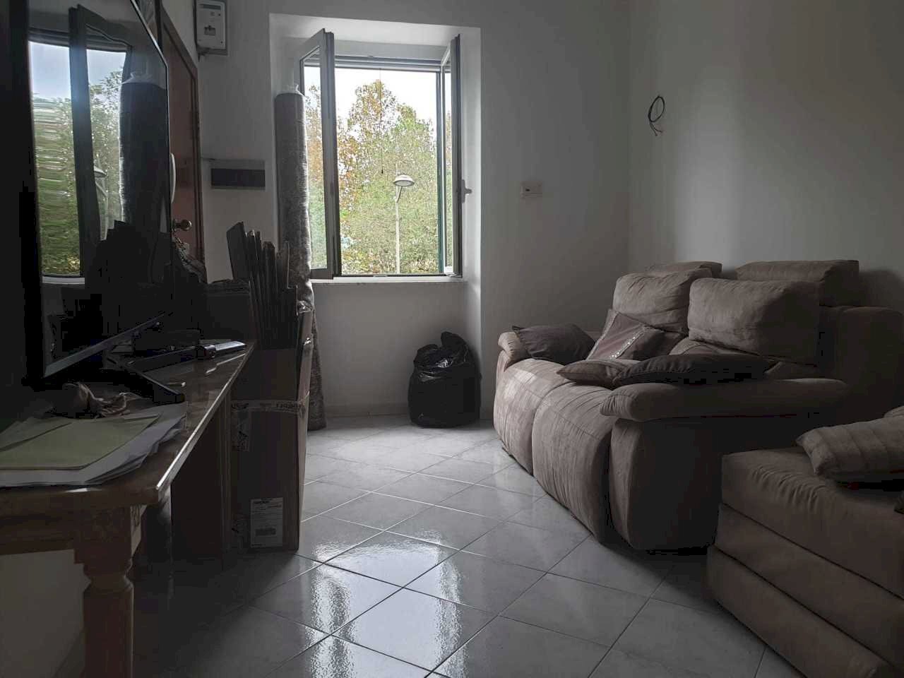 maz2.jpg - Three-room apartment Livorno - photo 3