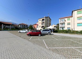 esterno - Quadrilocale Via Campo Sportivo 12, Barge, Italia, 12, Barge - foto 6