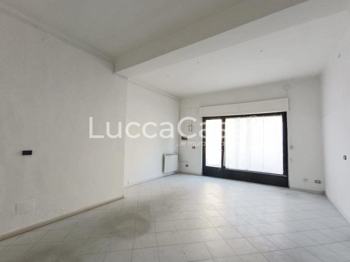 Locale Commerciale Lucca (zona Sant'Anna) - foto 3