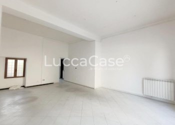 Locale Commerciale Lucca (zona Sant'Anna) - foto 4
