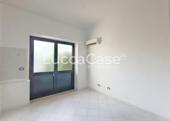 Locale Commerciale Lucca (zona Sant'Anna) - foto 6