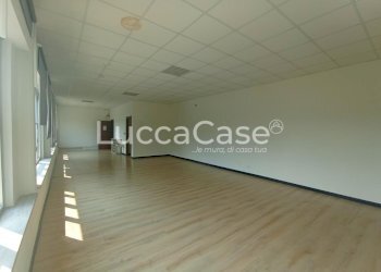 Office Lucca (neighborhood San Concordio Contrada) - photo 3