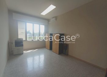 Office Lucca (neighborhood San Concordio Contrada) - photo 8