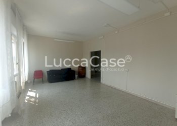 Office Lucca (neighborhood San Concordio Contrada) - photo 13