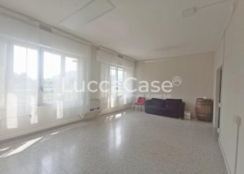 Office Lucca (neighborhood San Concordio Contrada) - photo 19
