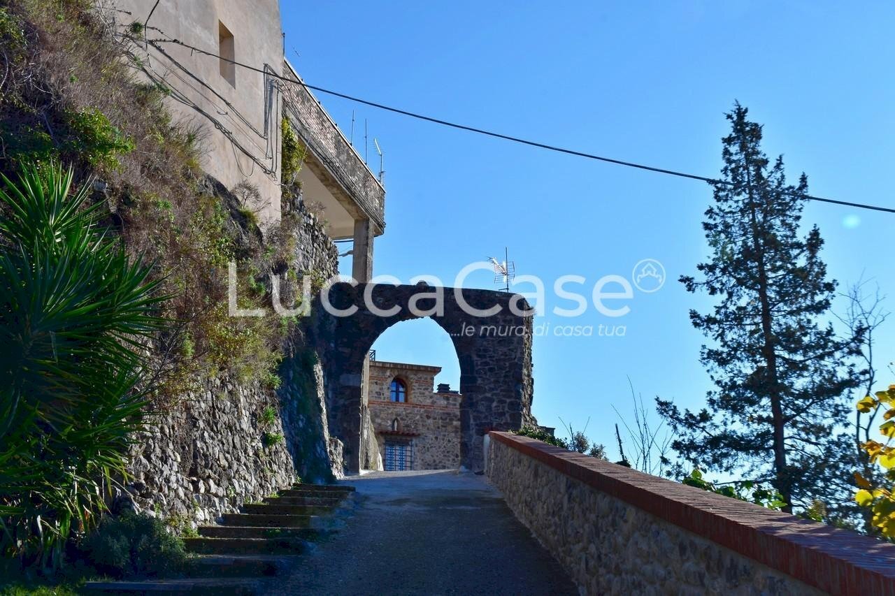 Semi-detached house Lucca - photo 2