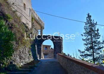 Semi-detached house Lucca - photo 2