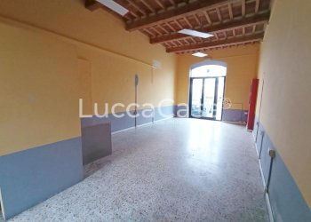 Commercial Premises Nave - photo 1