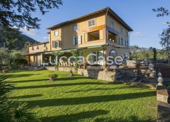 Villa Lucca (neighborhood Farneta) - photo 1