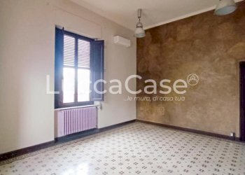 Ufficio Lucca (zona Sant'Anna) - foto 1