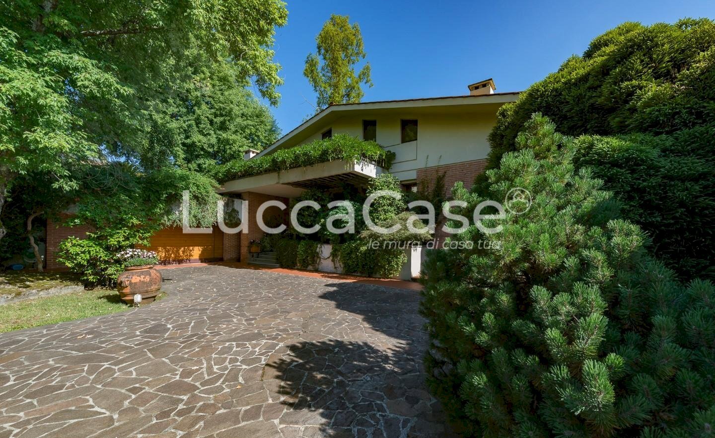 Villa Lucca (neighborhood Monte San Quirico) - photo 2