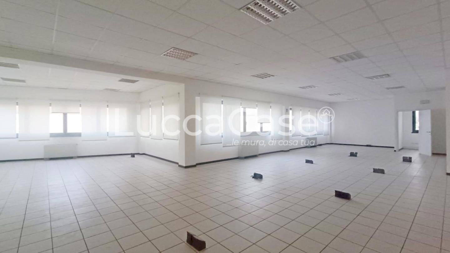 Ufficio Lucca (zona Sant'Anna) - foto 2