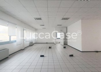 Office Lucca (neighborhood Sant'Anna) - photo 5