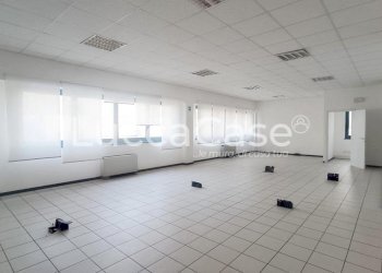 Office Lucca (neighborhood Sant'Anna) - photo 10