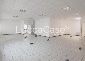 Office Lucca (neighborhood Sant'Anna) - photo 13