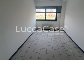 Office Lucca (neighborhood Sant'Anna) - photo 22