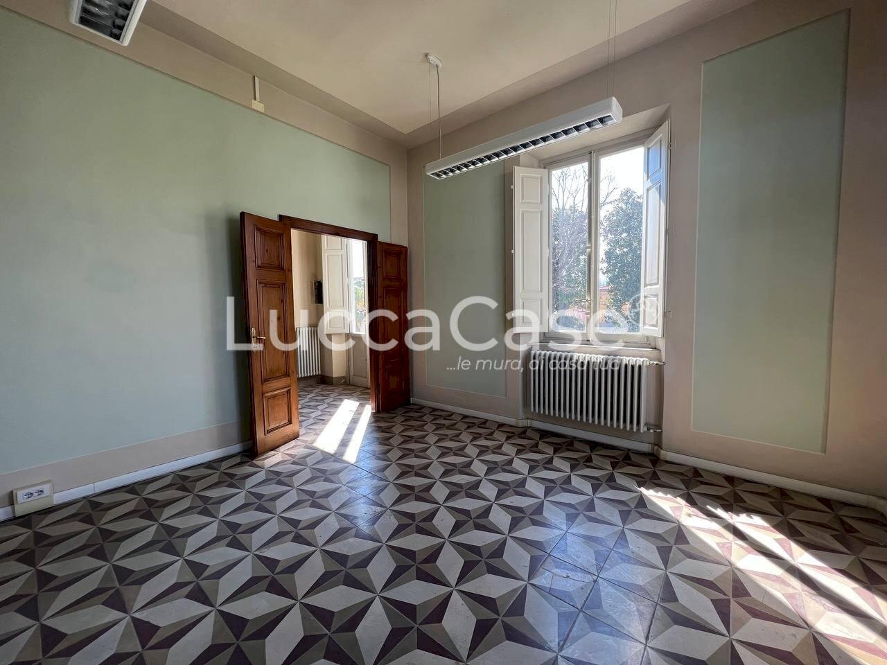 Locale Commerciale Lucca (zona Sant'Anna) - foto 1