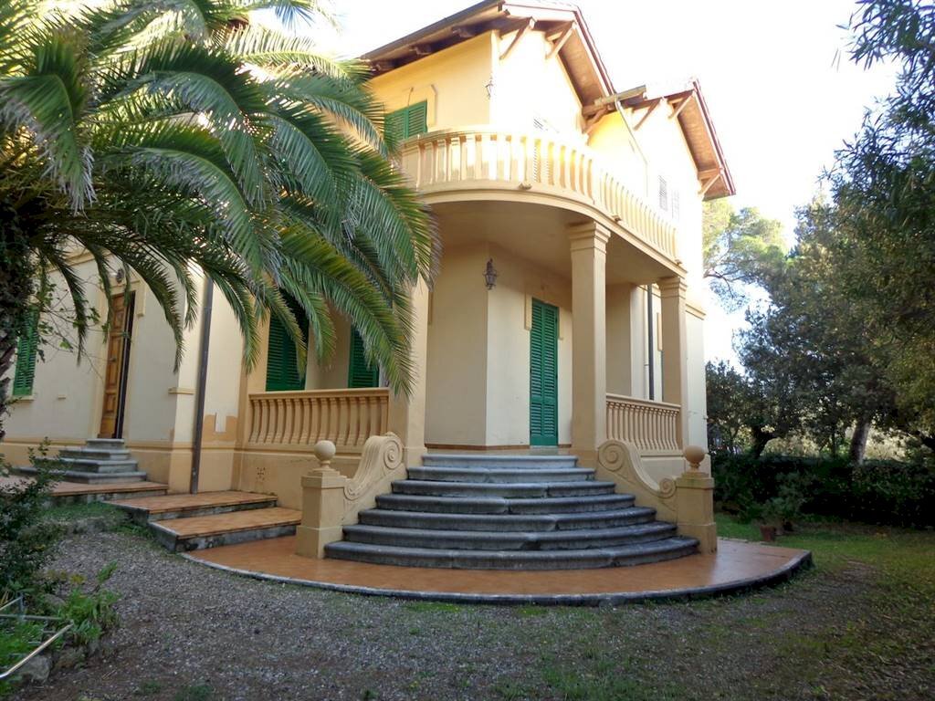 Villa Livorno - foto 1