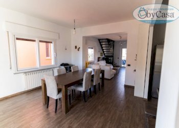 Stable - Palace piazza valentini, Manziana - photo 10