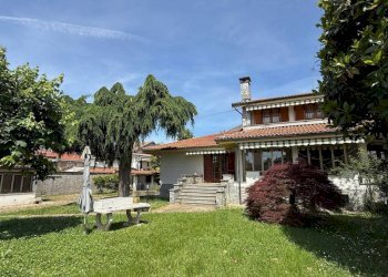 Giardino - Casa indipendente via del Porto, 163, Carmagnola - foto 2