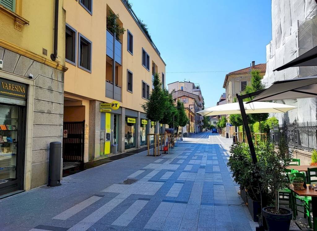 via - Box via Carlo Robbioni, 6, Varese - foto 1