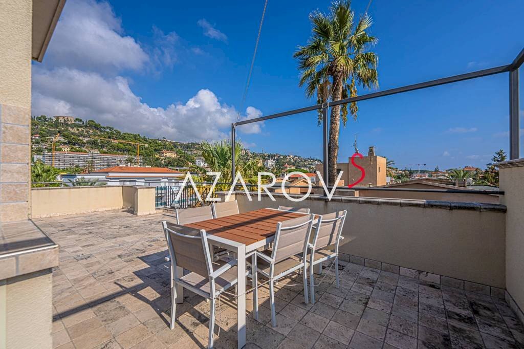 Attico via Girolamo Rossi, 26, Bordighera - foto 1