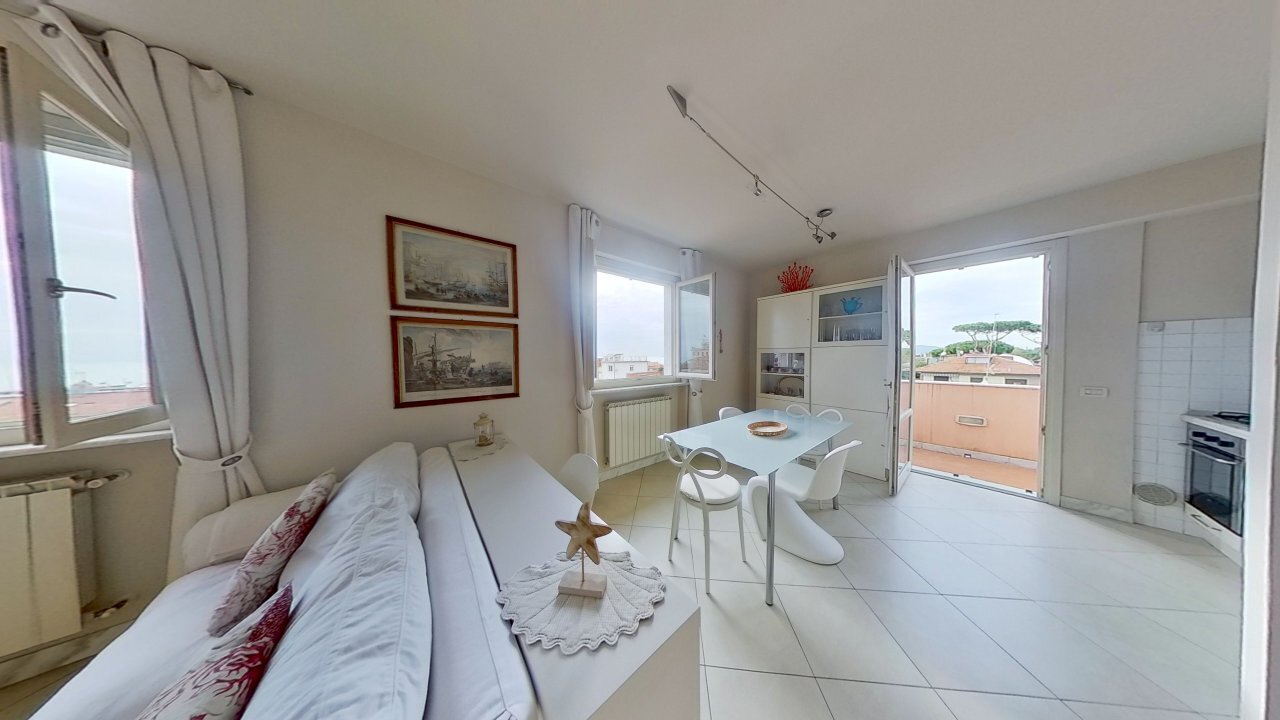 attico-marina-di-massa-10182023_114608.jpg - Attico Massa - foto 1