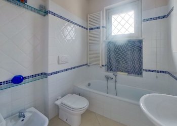 attico-marina-di-massa-Bathroom.jpg - Attico Massa - foto 18