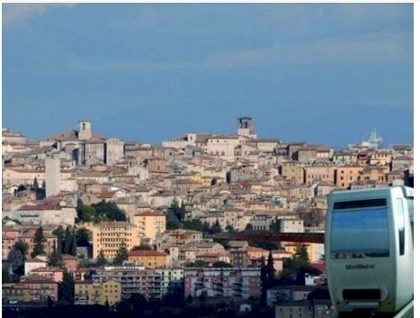 Immagine.jpg - Locale Commerciale Strada Tuderte 41h, Perugia - foto 1