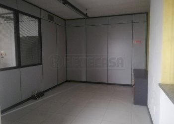 IMG_20200110_150923.jpg - Locale Commerciale VIA PONTE RINO, Campagnola Cremasca - foto 7