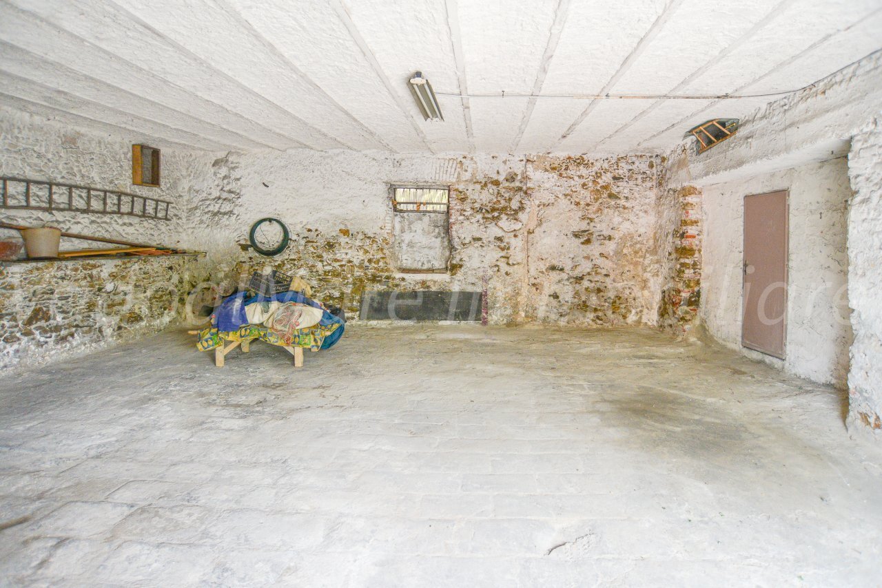 Via Montenero-7.jpg - Magazzino Via Montenero, Vado Ligure - foto 3