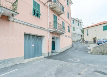 Via Montenero-2.jpg - Magazzino Via Montenero, Vado Ligure - foto 8