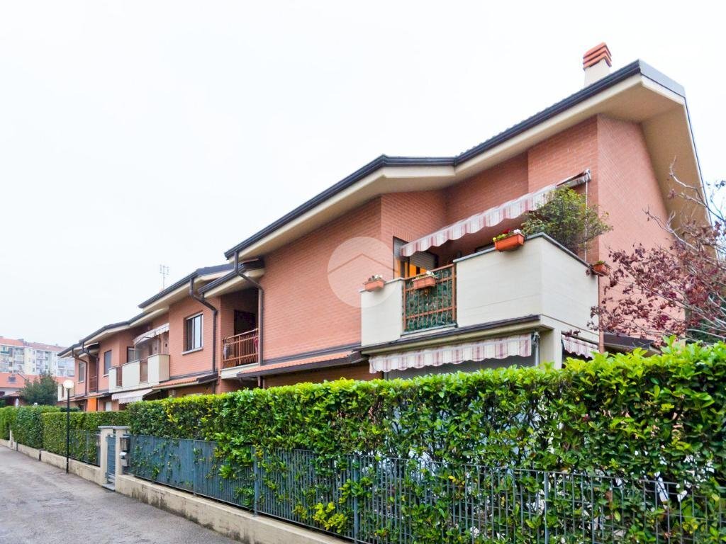 Quadrilocale Via ugo foscolo, Rivoli - foto 2