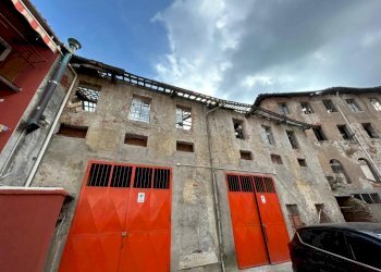 Magazzino Porte - foto 1