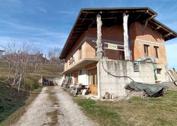 Casa indipendente Via Degli Alberghi 22, Castel di Casio - foto 2